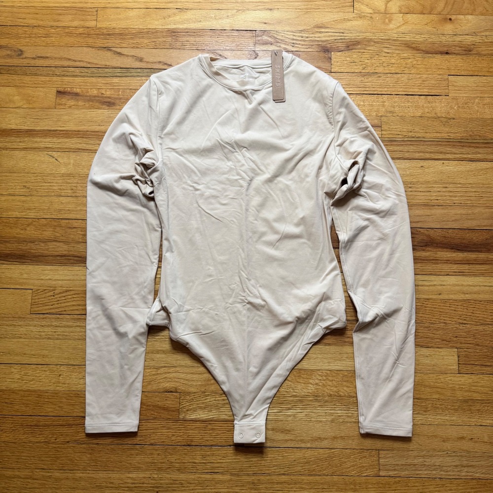 SKIMS Fits Everybody Long Sleeve Crew Neck Bodysuit Sand Tan Women's Medium NWT
